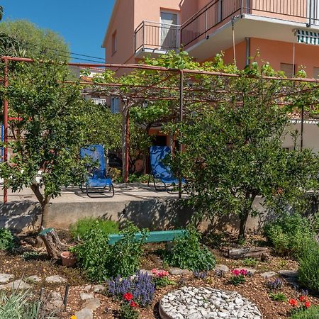 Apartments Villa Bella Vista Seget Trogir Exteriör bild