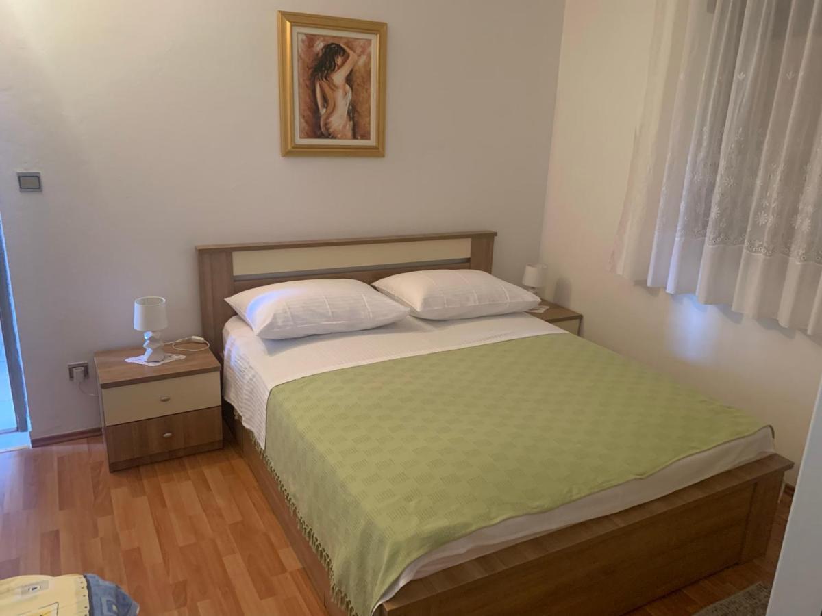 Apartments Villa Bella Vista Seget Trogir Exteriör bild