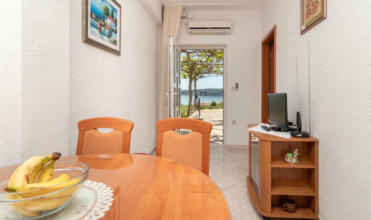 Apartments Villa Bella Vista Seget Trogir Exteriör bild