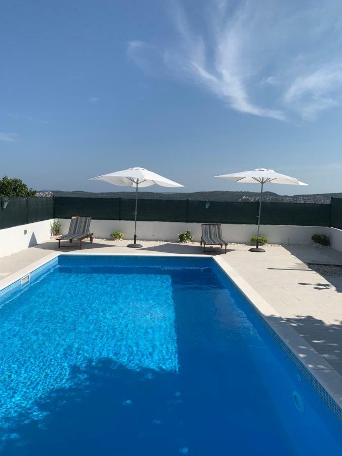 Apartments Villa Bella Vista Seget Trogir Exteriör bild